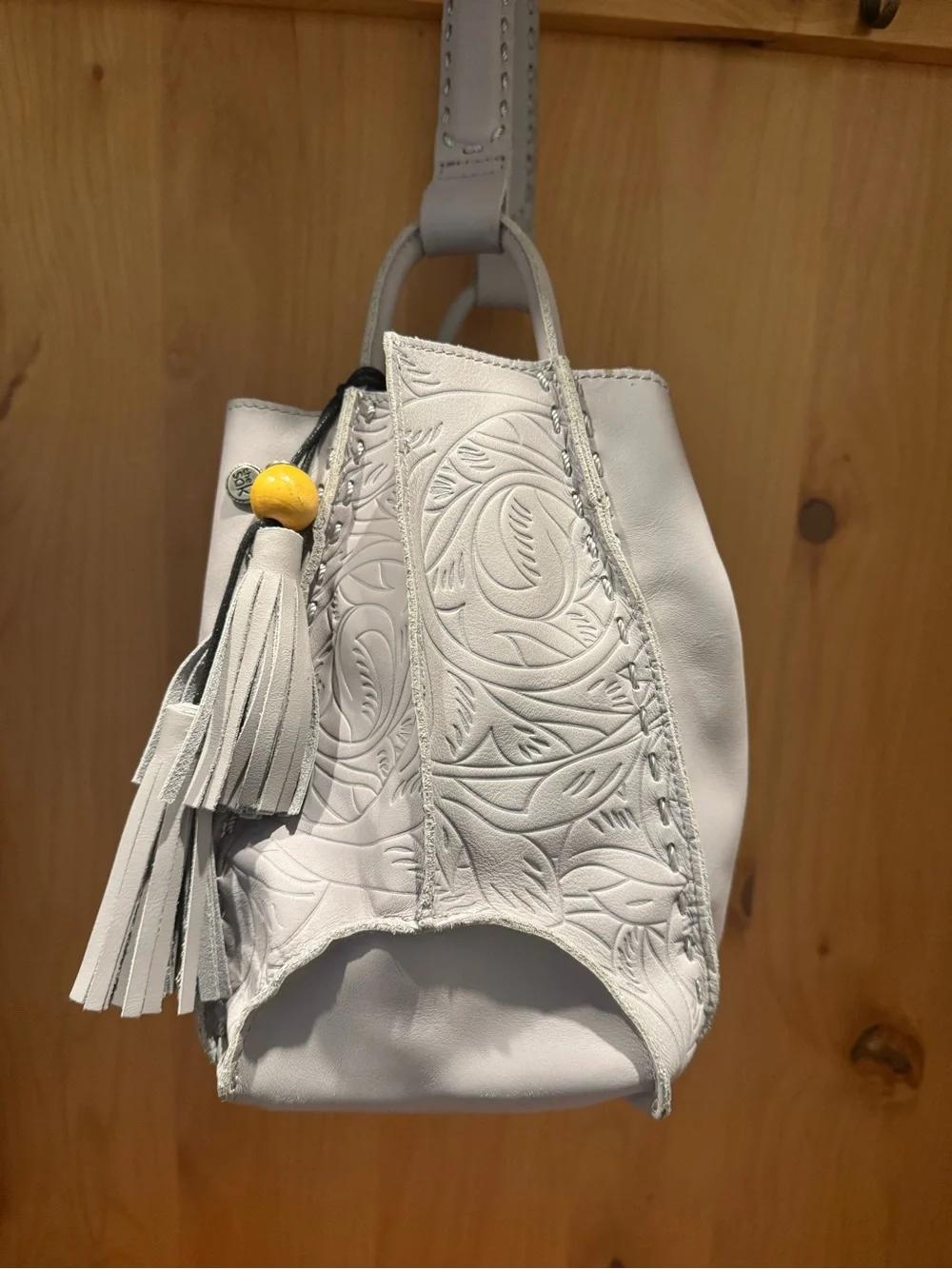 The Sak Medium Feliz Leather Bag, Light Grey - Picture 4 of 8